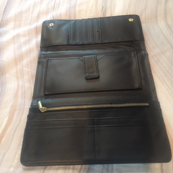 Adrienne Vittadini Wallet Studio - Picture 4 of 8